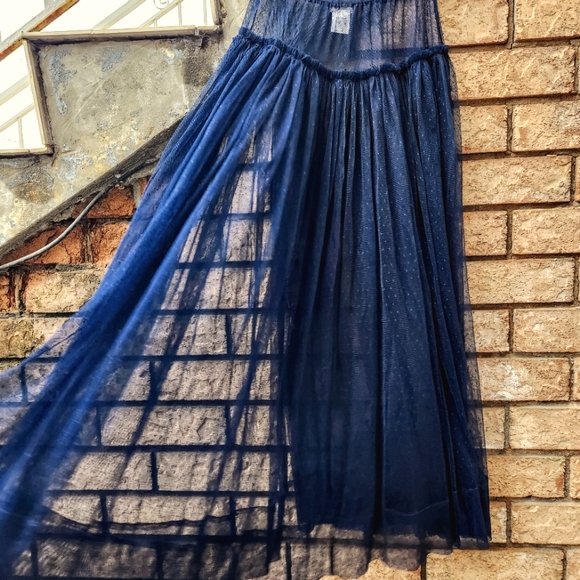 Mary Grant Sheer Tulle Maxi Skirt One Size - Picture 8 of 8